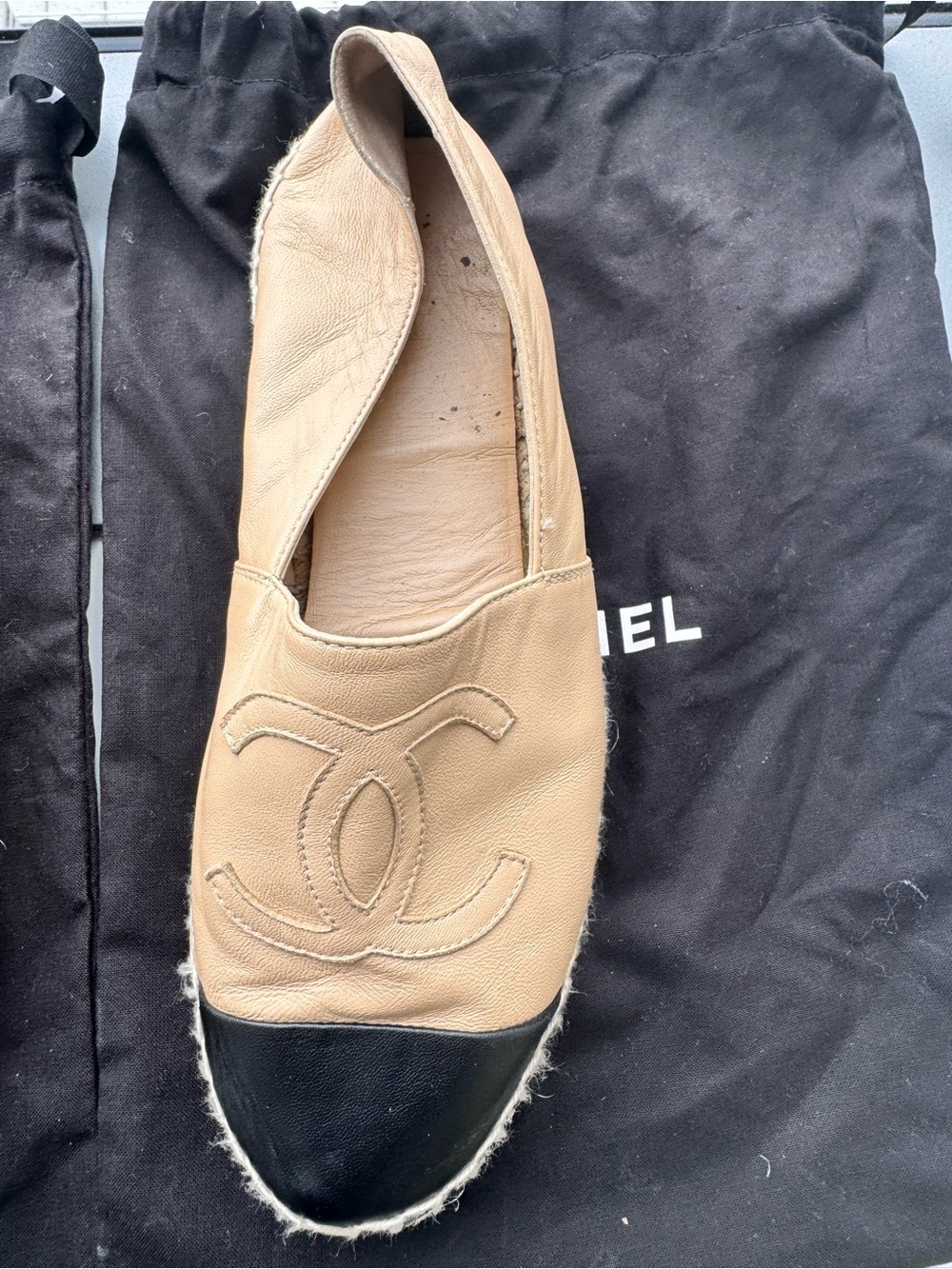 CHANEL Beige Leather Espadrilles with Black Cap Toe - Picture 3 of 5